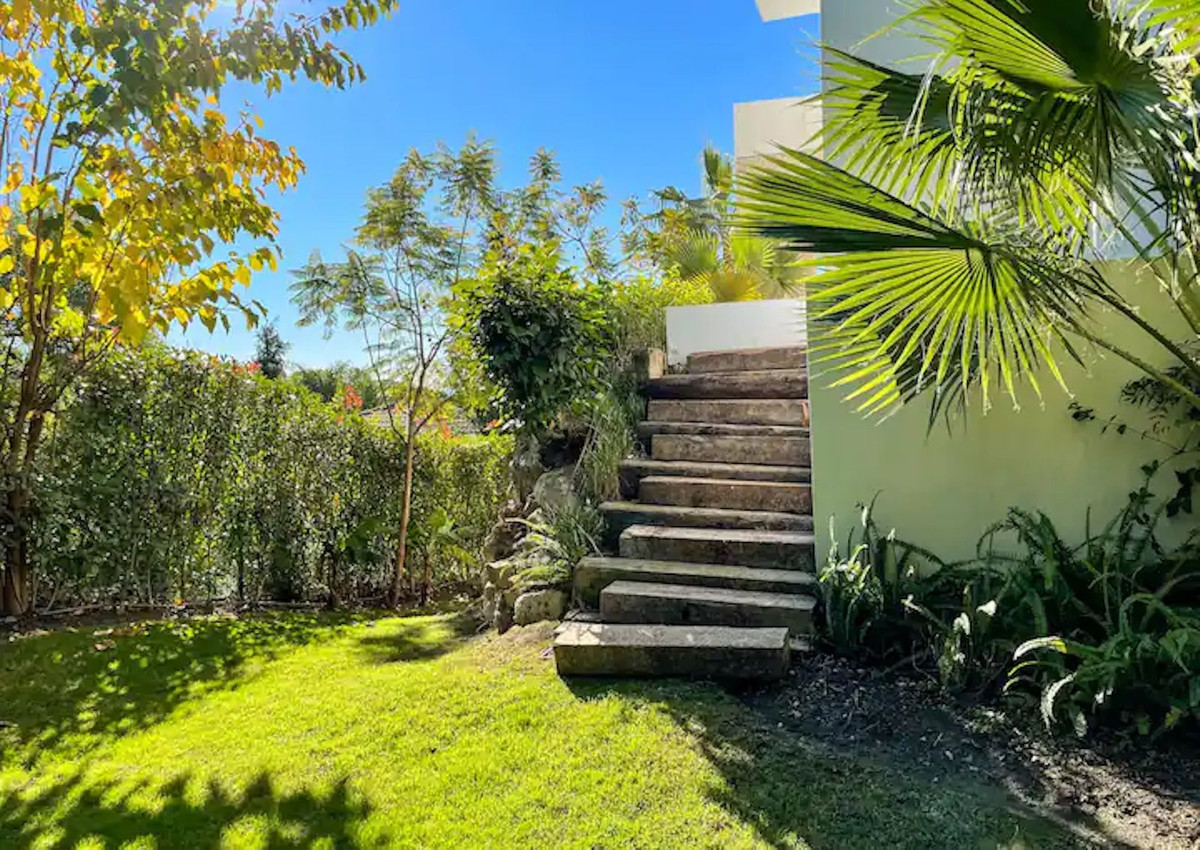 Se vende Villa - Chalet de 5 dormitorios en Costa Del Sol, Málaga, España