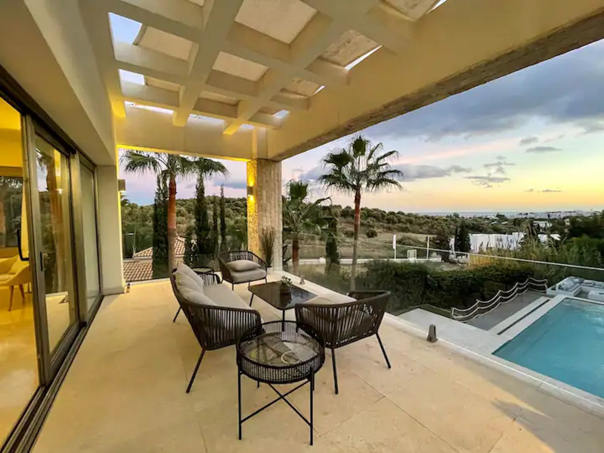 Se vende Villa - Chalet de 5 dormitorios en Costa Del Sol, Málaga, España
