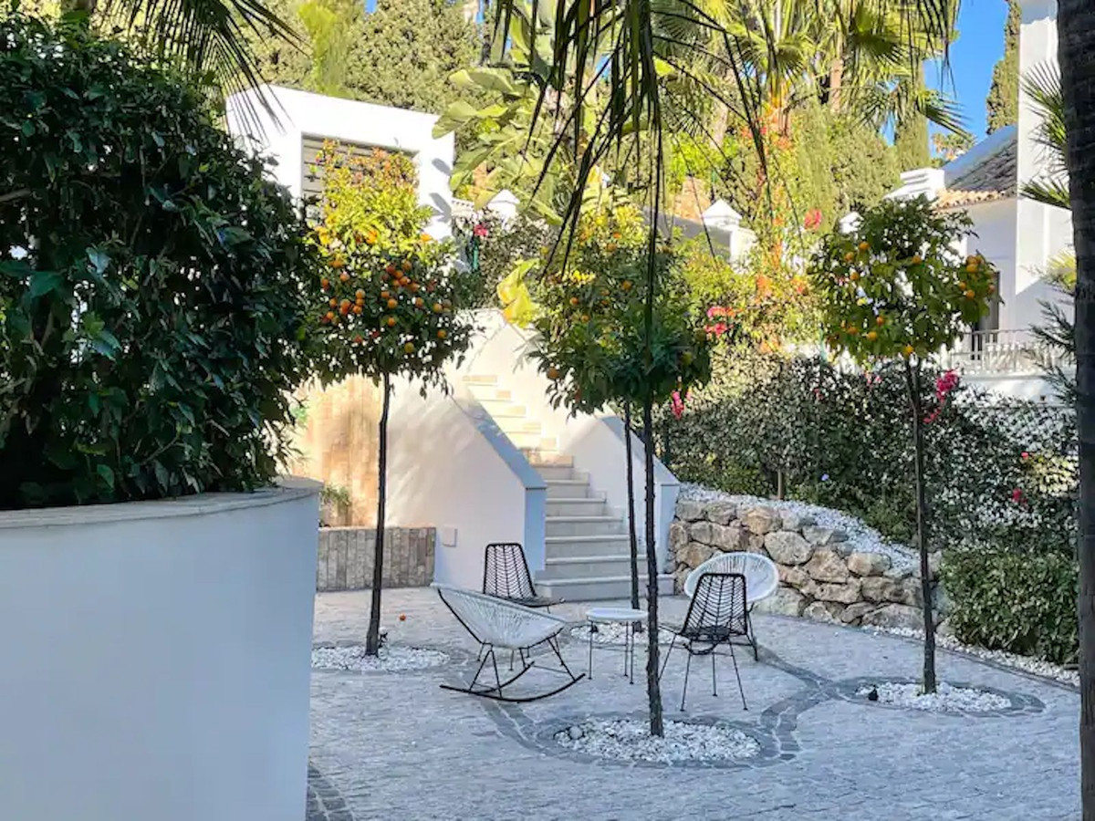Se vende Villa - Chalet de 5 dormitorios en Costa Del Sol, Málaga, España