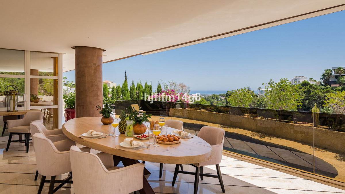 Se vende Villa - Chalet de 5 dormitorios en Costa Del Sol, Málaga, España