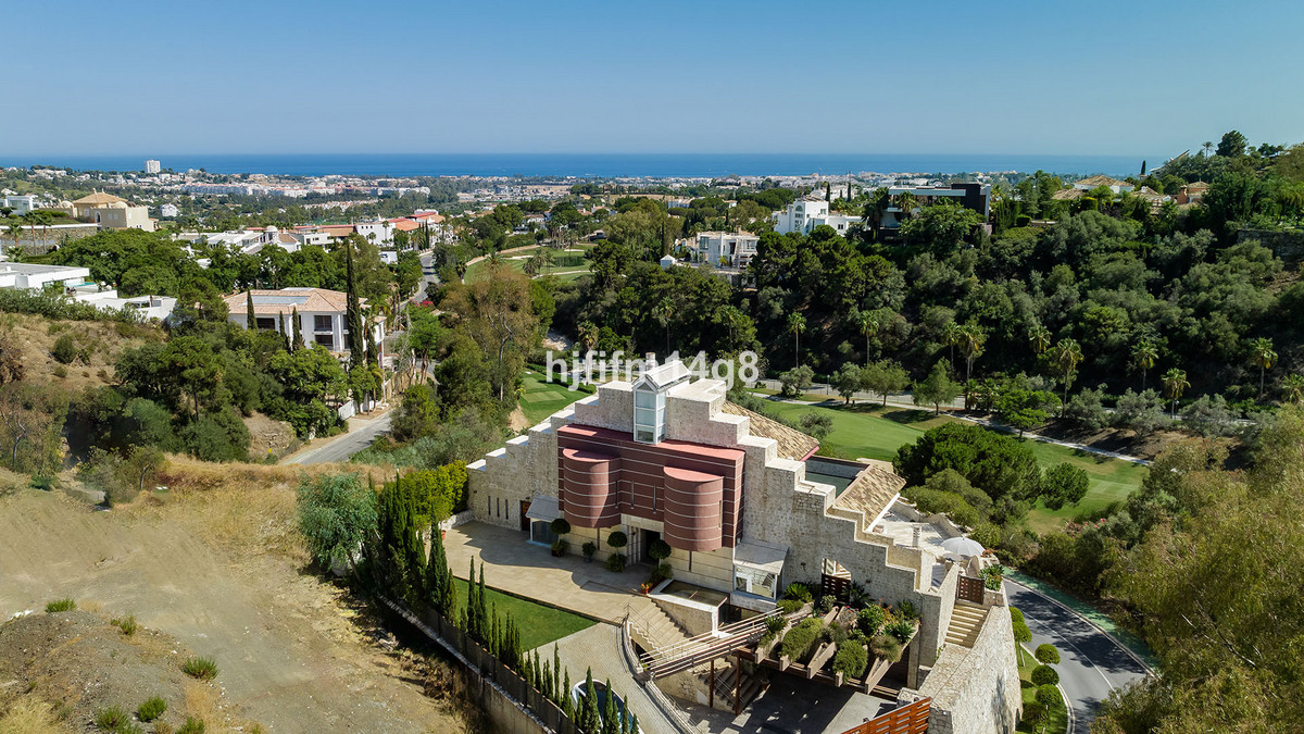 Se vende Villa - Chalet de 5 dormitorios en Costa Del Sol, Málaga, España