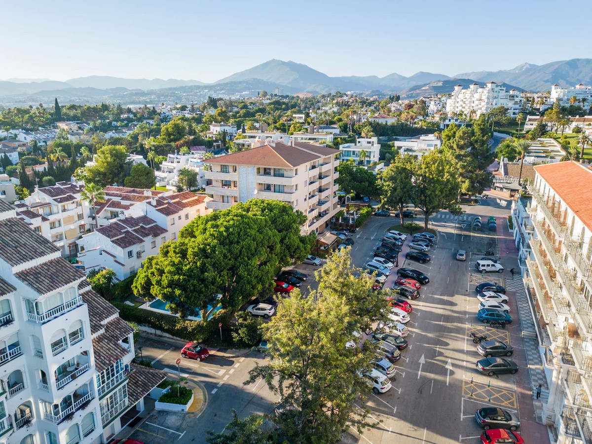 Se vende Apartamento Planta Media de 2 dormitorios en Costa Del Sol, Málaga, España