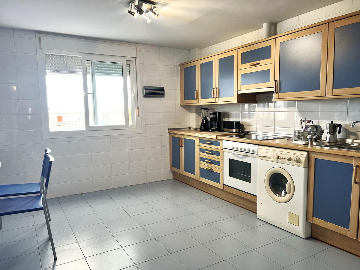 3 Bed Apartment for sale in Nueva Andalucía Costa Del Sol, Málaga, Spain