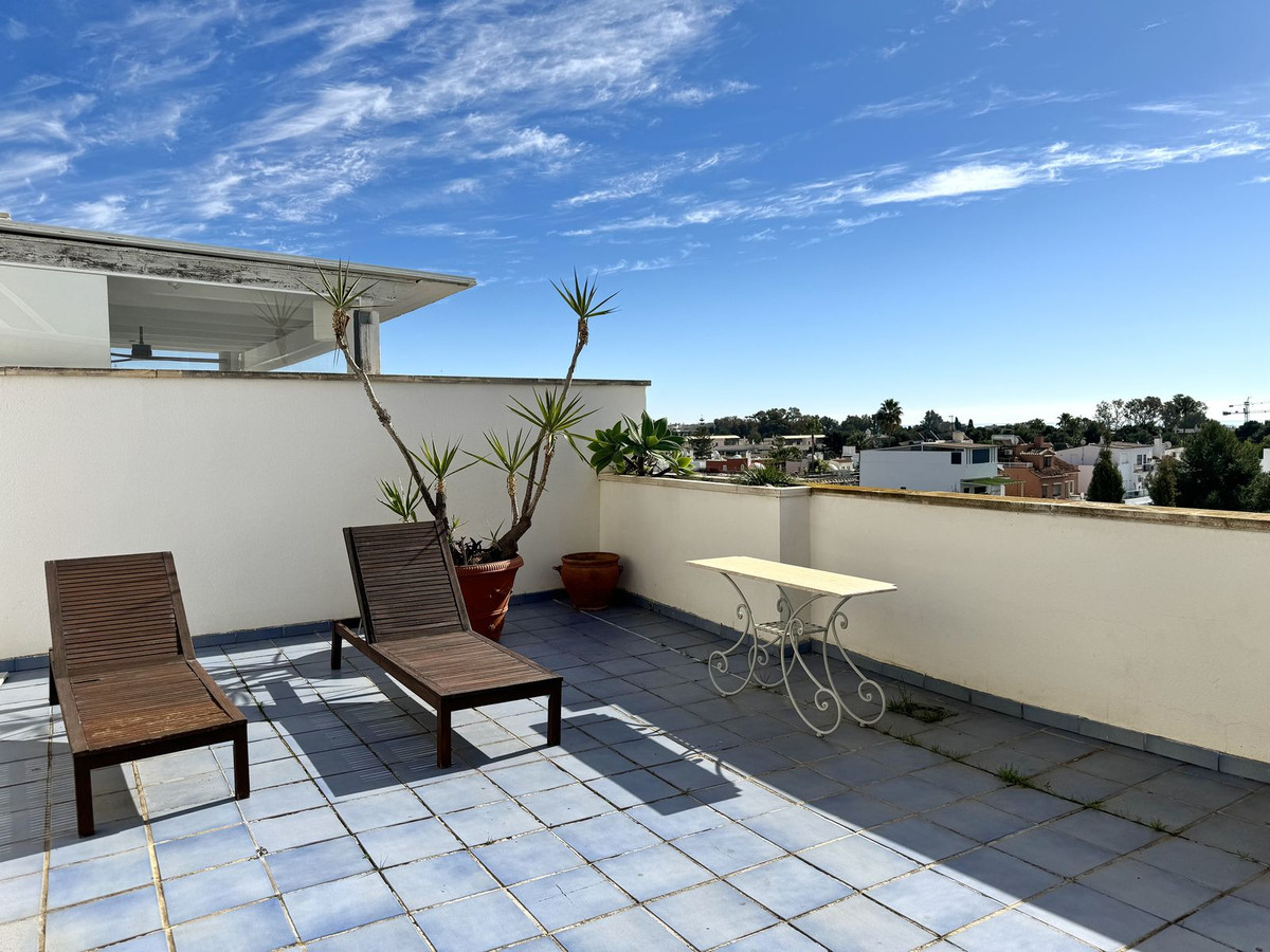3 Bed Apartment for sale in Nueva Andalucía Costa Del Sol, Málaga, Spain