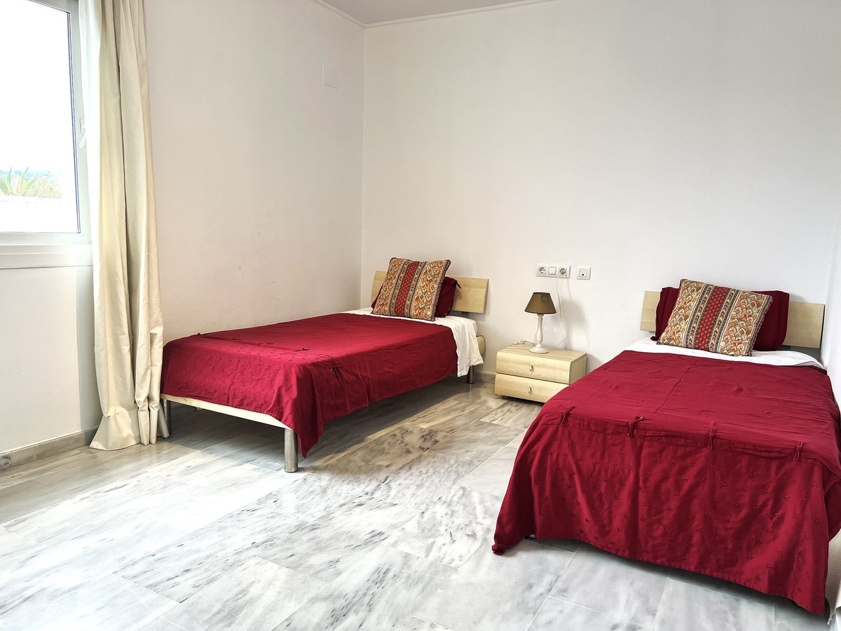 3 Bed Apartment for sale in Nueva Andalucía Costa Del Sol, Málaga, Spain