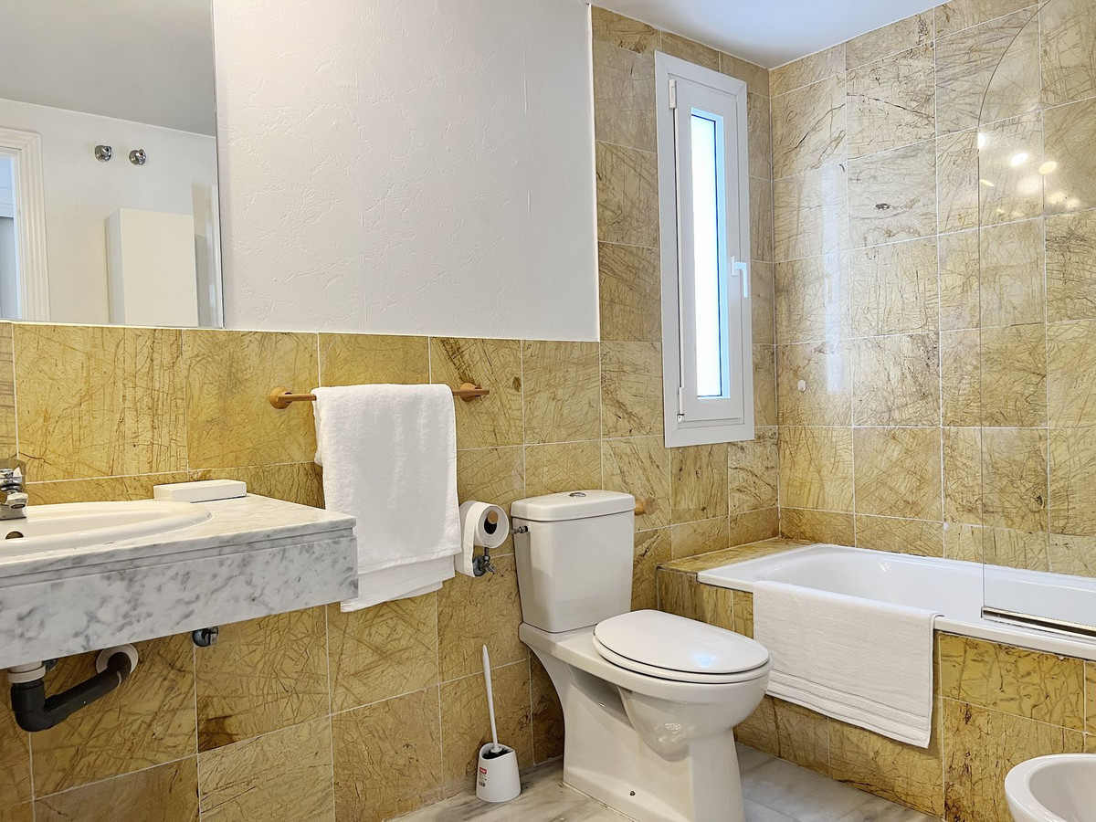 3 Bed Apartment for sale in Nueva Andalucía Costa Del Sol, Málaga, Spain