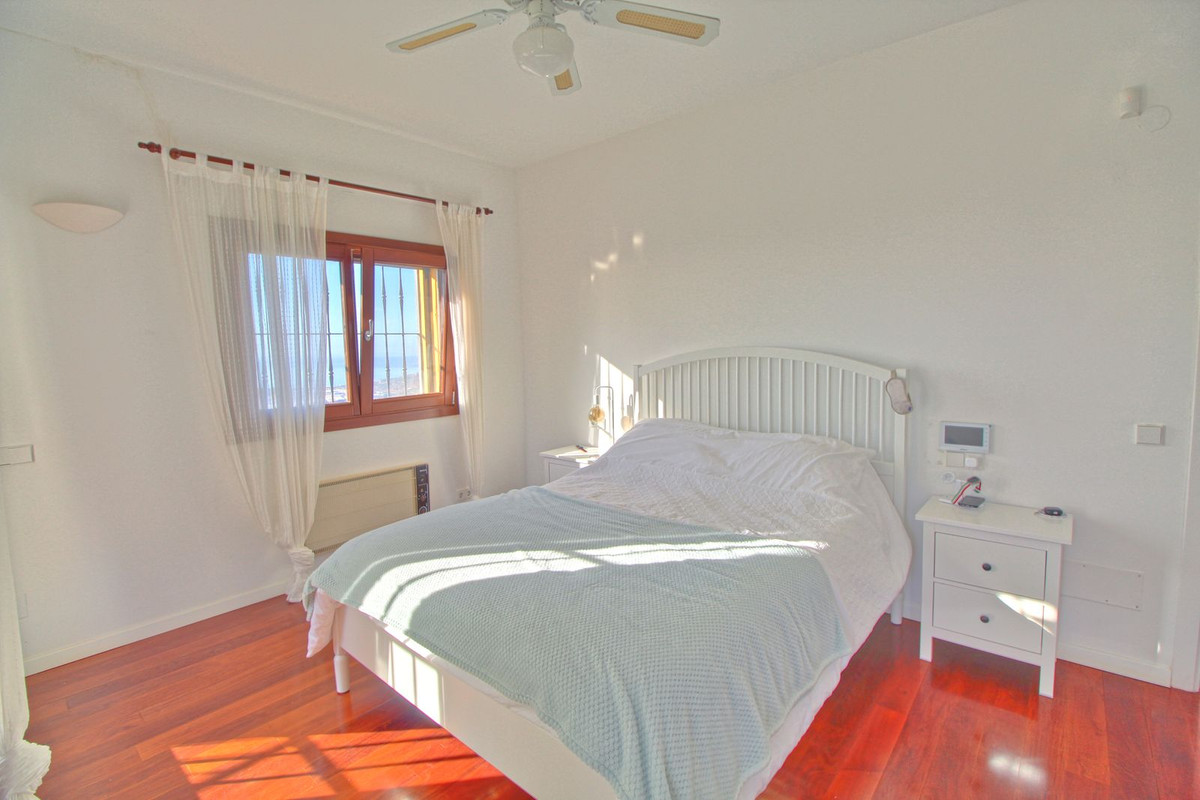Se vende Finca - Cortijo de 5 dormitorios en Costa Del Sol, Málaga, España
