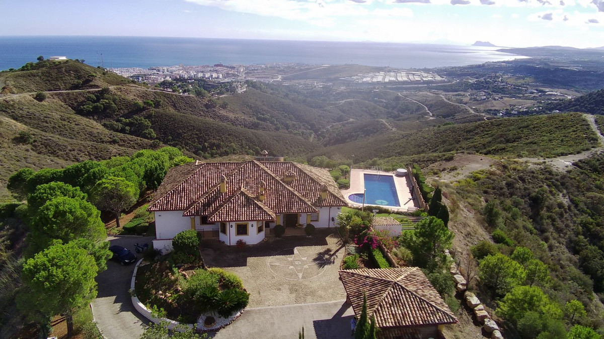 Se vende Finca - Cortijo de 5 dormitorios en Costa Del Sol, Málaga, España