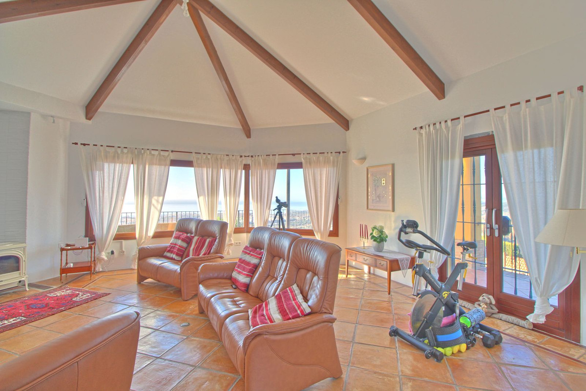 Se vende Finca - Cortijo de 5 dormitorios en Costa Del Sol, Málaga, España