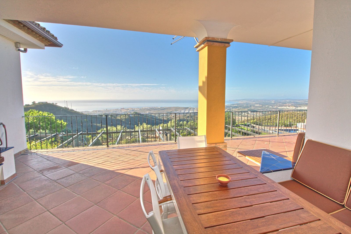 Se vende Finca - Cortijo de 5 dormitorios en Costa Del Sol, Málaga, España