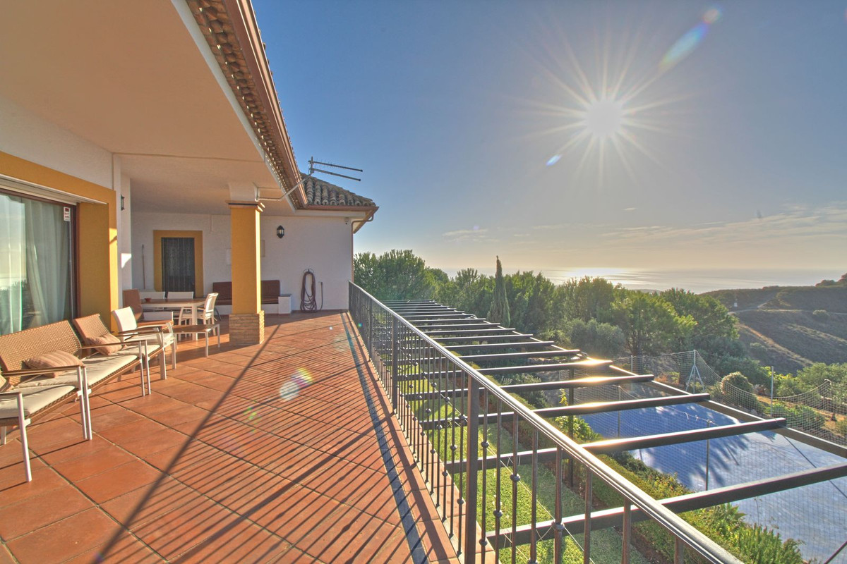 Se vende Finca - Cortijo de 5 dormitorios en Costa Del Sol, Málaga, España