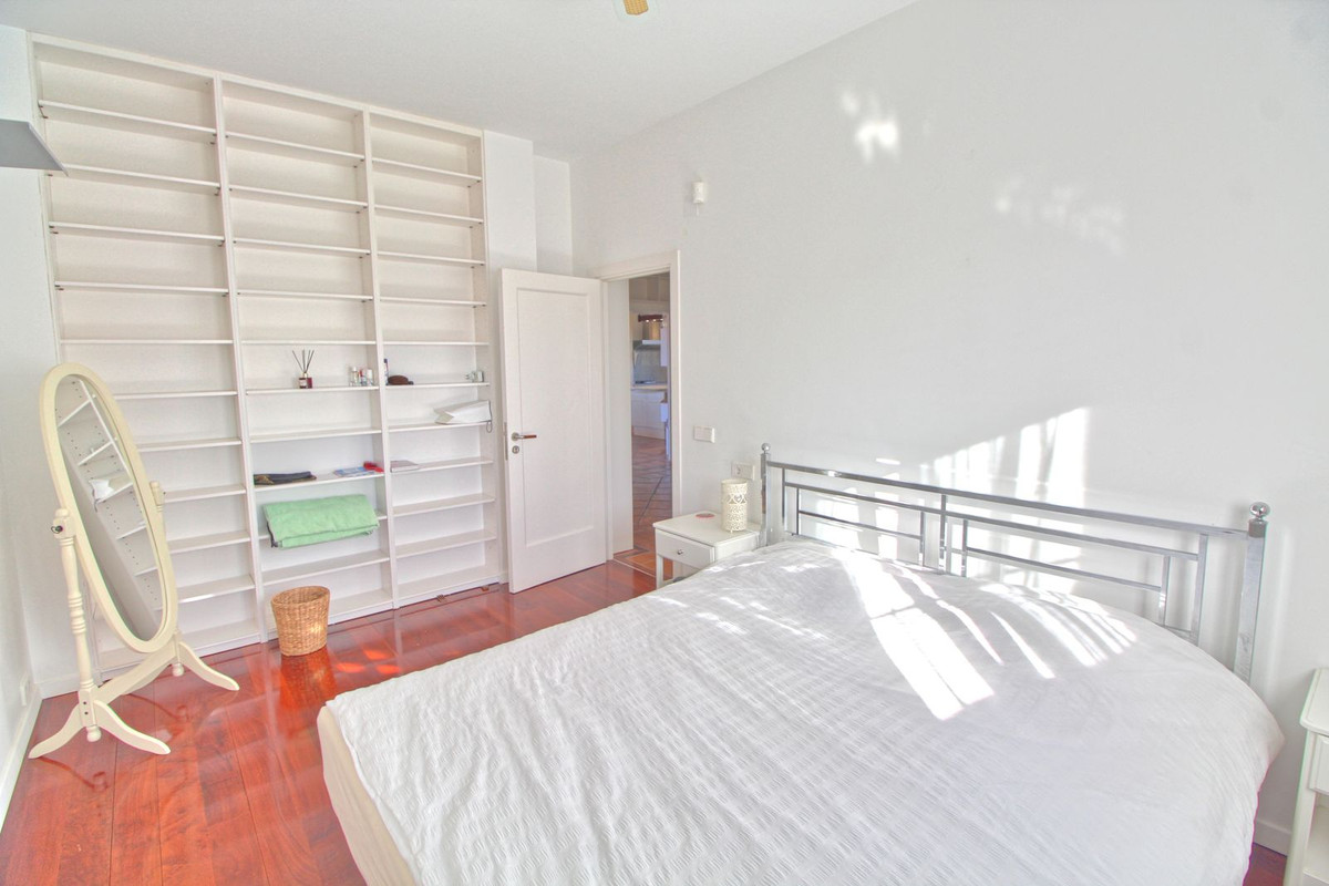 Se vende Finca - Cortijo de 5 dormitorios en Costa Del Sol, Málaga, España