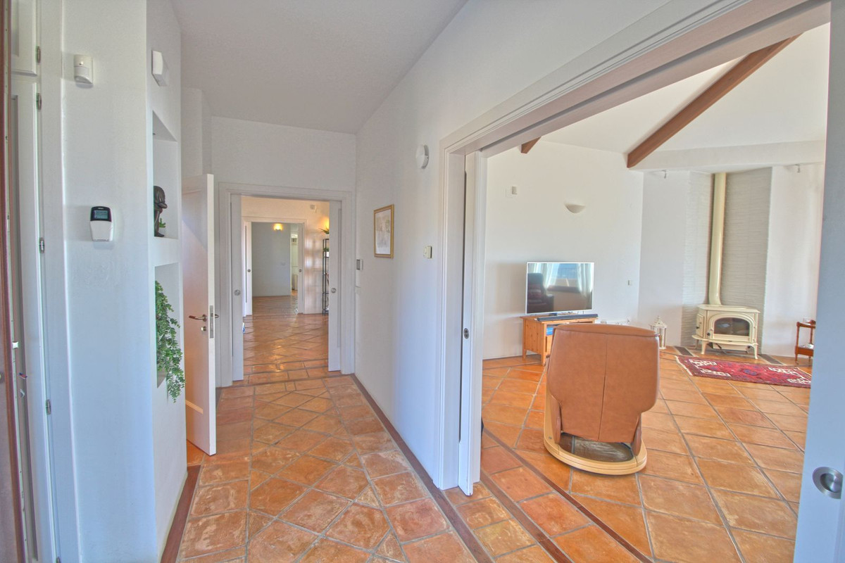 Se vende Finca - Cortijo de 5 dormitorios en Costa Del Sol, Málaga, España