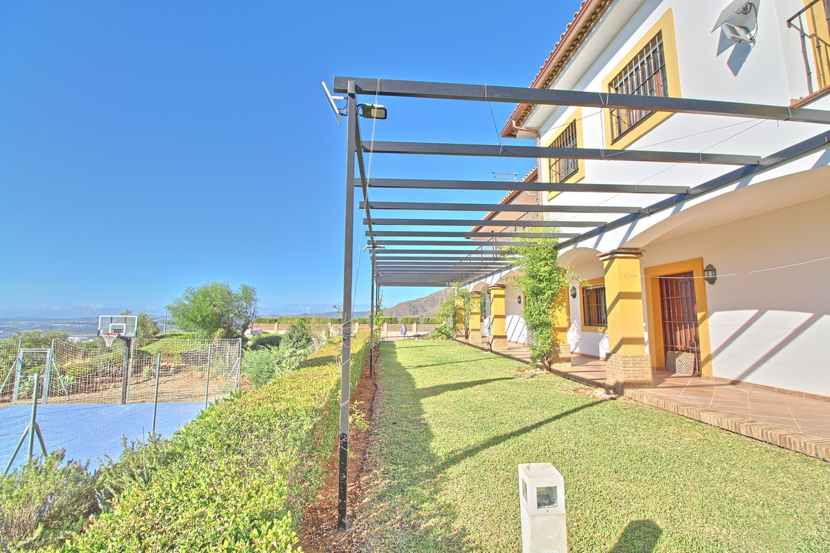Se vende Finca - Cortijo de 5 dormitorios en Costa Del Sol, Málaga, España