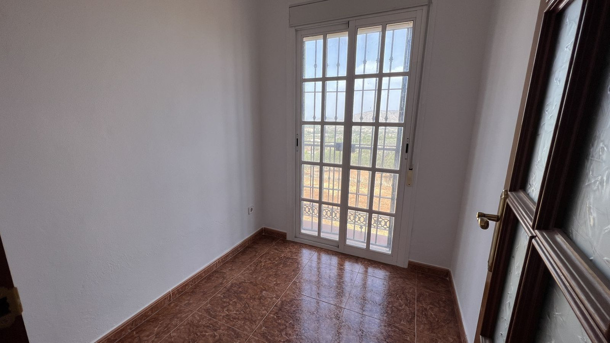 8 Bed Townhouse for sale in Alhaurín De La Torre Costa Del Sol, Málaga, Spain