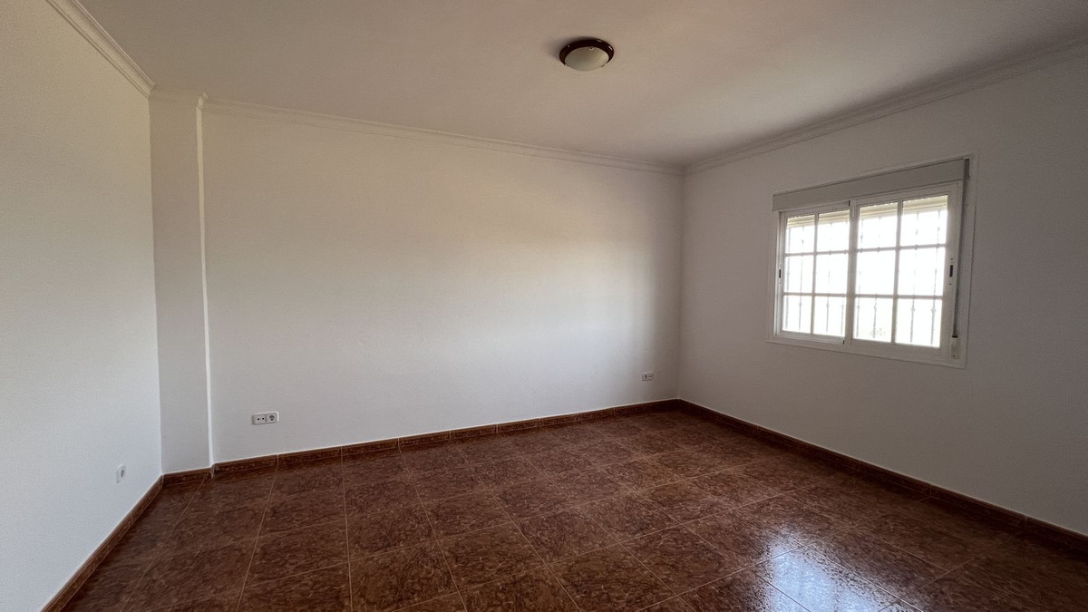 8 Bed Townhouse for sale in Alhaurín De La Torre Costa Del Sol, Málaga, Spain