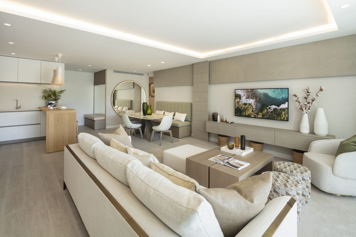 3 Bed Apartment for sale in The Golden Mile Costa Del Sol, Málaga, Spain