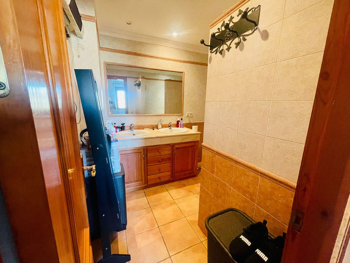 7 Bed Townhouse for sale in Cancelada Costa Del Sol, Málaga, Spain