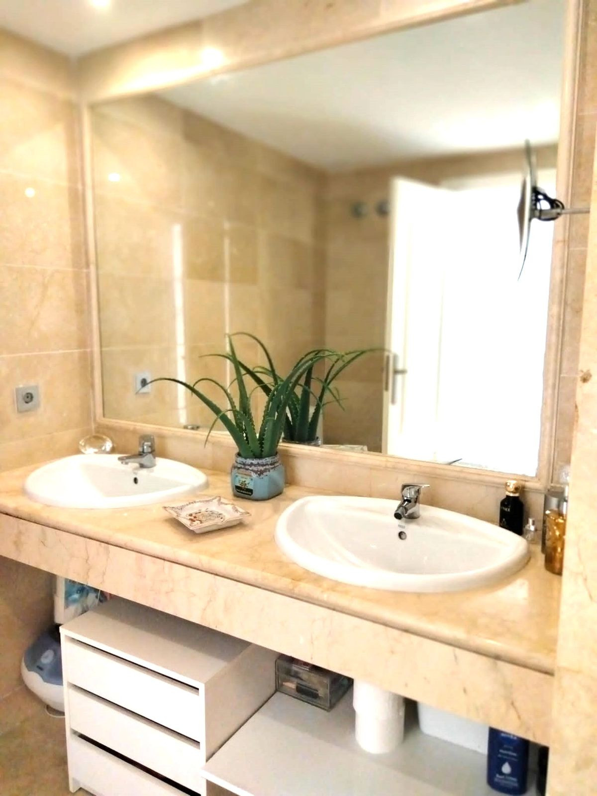 5 Bed Townhouse for sale in Puerto Banús Costa Del Sol, Málaga, Spain