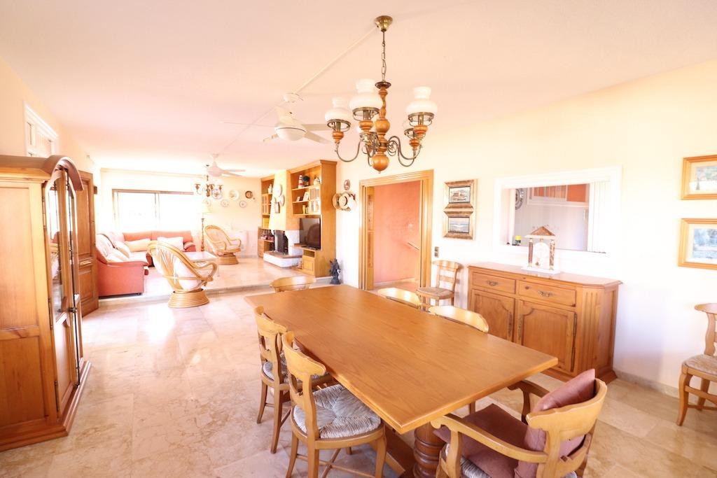 Se vende Villa - Chalet de 5 dormitorios en Costa Blanca, Alicante, España
