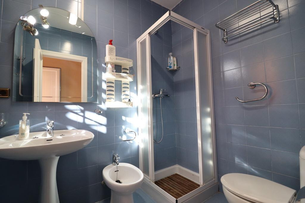 Se vende Villa - Chalet de 5 dormitorios en Costa Blanca, Alicante, España