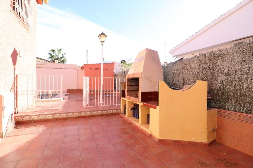 Se vende Villa - Chalet de 5 dormitorios en Costa Blanca, Alicante, España
