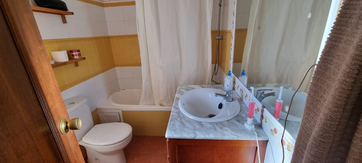 Se vende Finca - Cortijo de 3 dormitorios en Costa Del Sol, Málaga, España