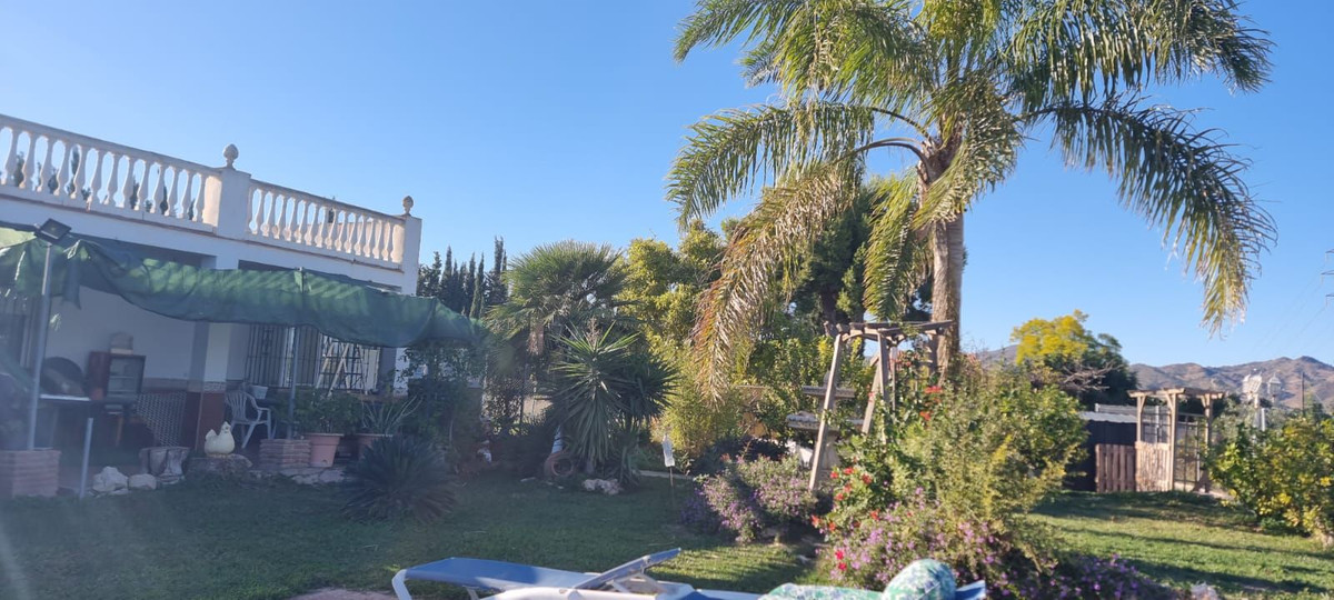 Se vende Finca - Cortijo de 3 dormitorios en Costa Del Sol, Málaga, España