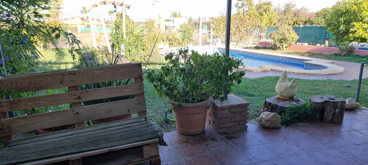 Se vende Finca - Cortijo de 3 dormitorios en Costa Del Sol, Málaga, España