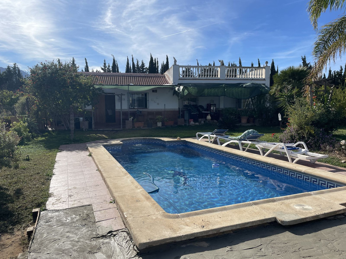 Se vende Finca - Cortijo de 3 dormitorios en Costa Del Sol, Málaga, España