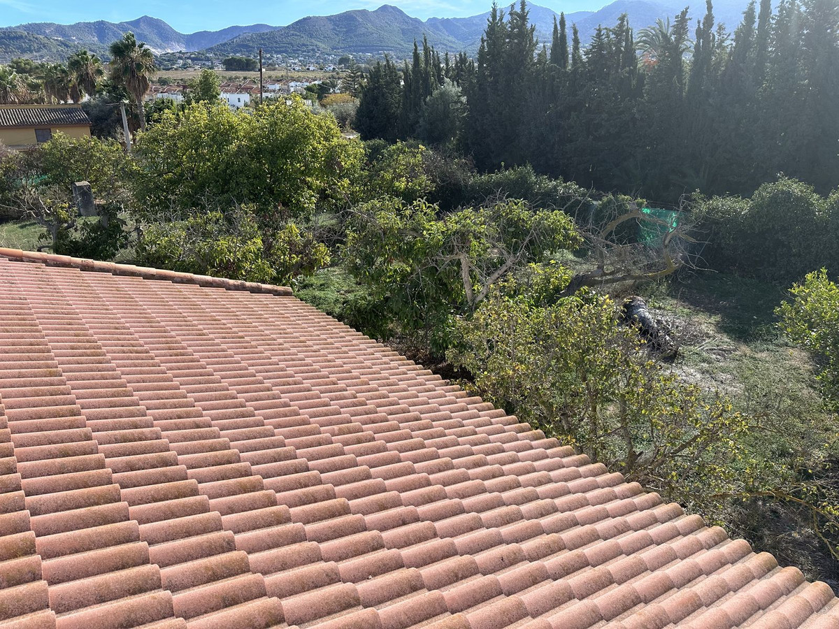 Se vende Finca - Cortijo de 3 dormitorios en Costa Del Sol, Málaga, España