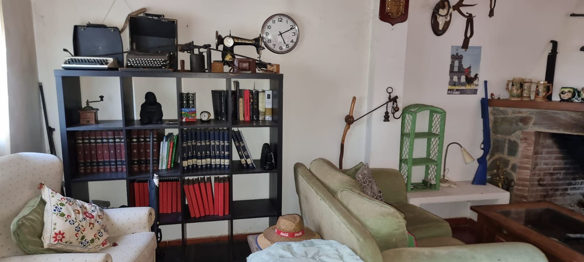 Se vende Finca - Cortijo de 3 dormitorios en Costa Del Sol, Málaga, España