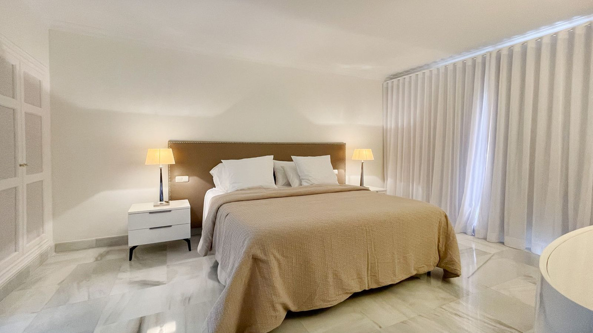 3 Bed Apartment for sale in Monte Halcones Costa Del Sol, Málaga, Spain