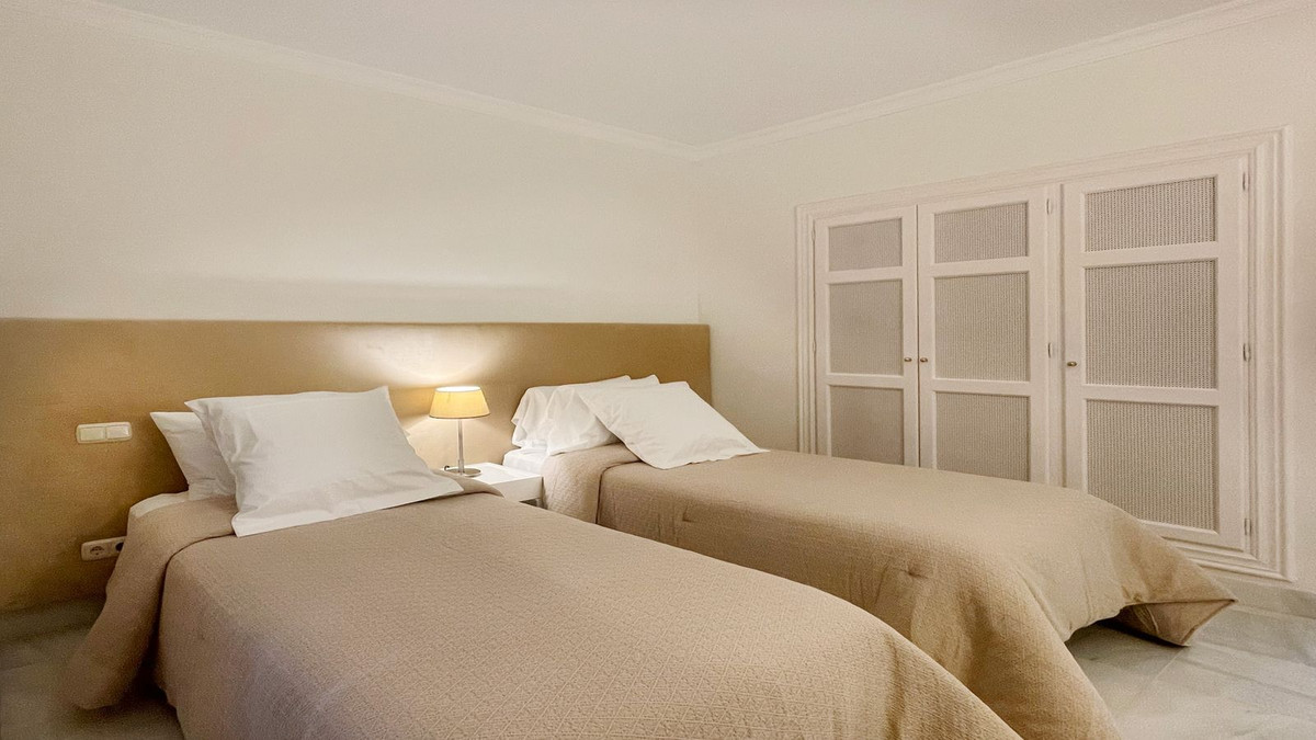 3 Bed Apartment for sale in Monte Halcones Costa Del Sol, Málaga, Spain