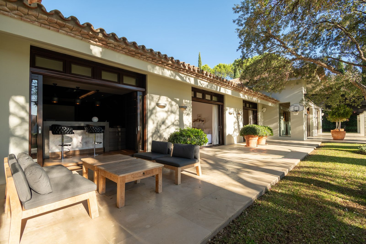 Se vende Villa - Chalet de 8 dormitorios en Costa Del Sol, Málaga, España