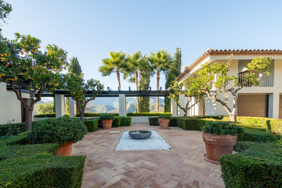Se vende Villa - Chalet de 8 dormitorios en Costa Del Sol, Málaga, España