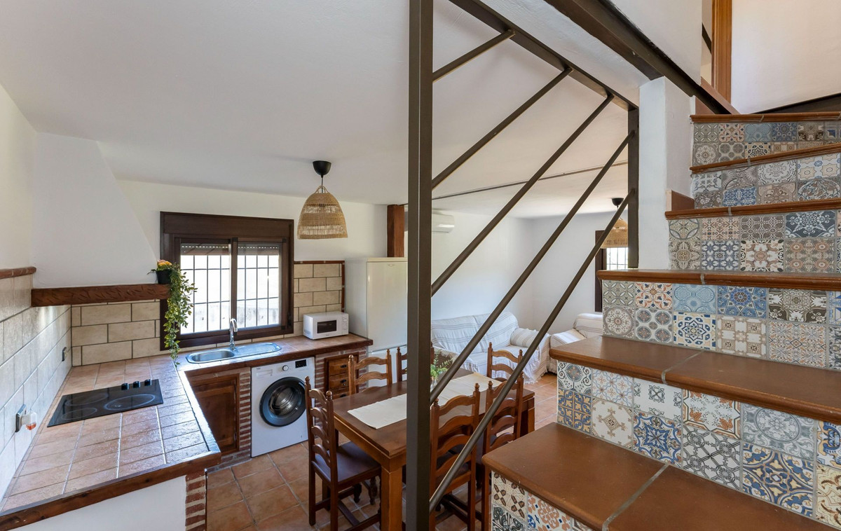 3 Bed Townhouse for sale in Coín Costa Del Sol, Málaga, Spain