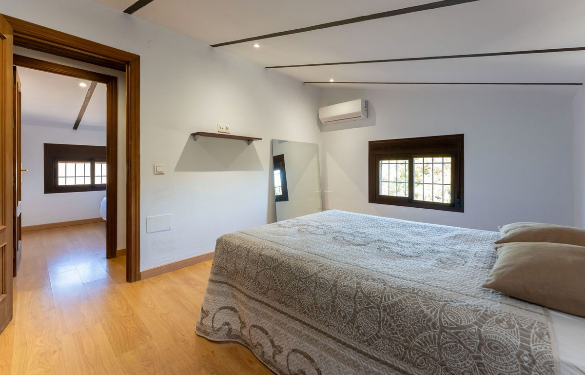 3 Bed Townhouse for sale in Coín Costa Del Sol, Málaga, Spain