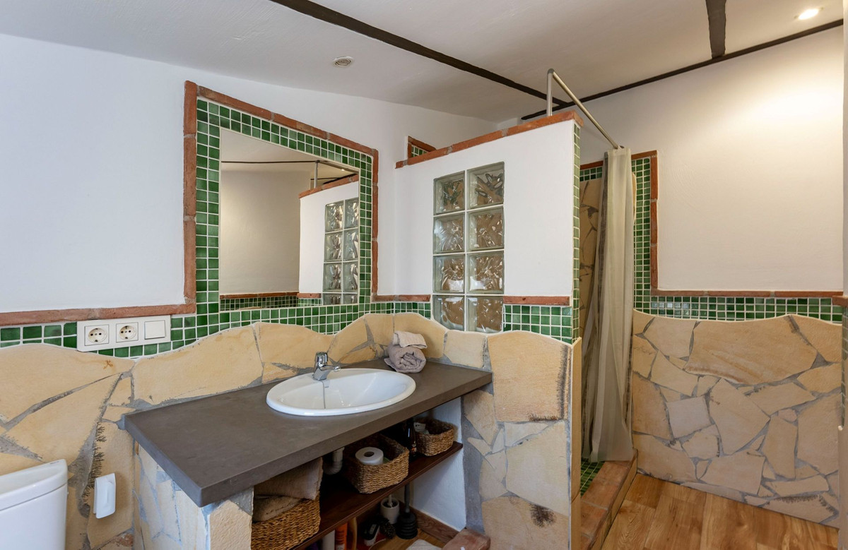 3 Bed Townhouse for sale in Coín Costa Del Sol, Málaga, Spain