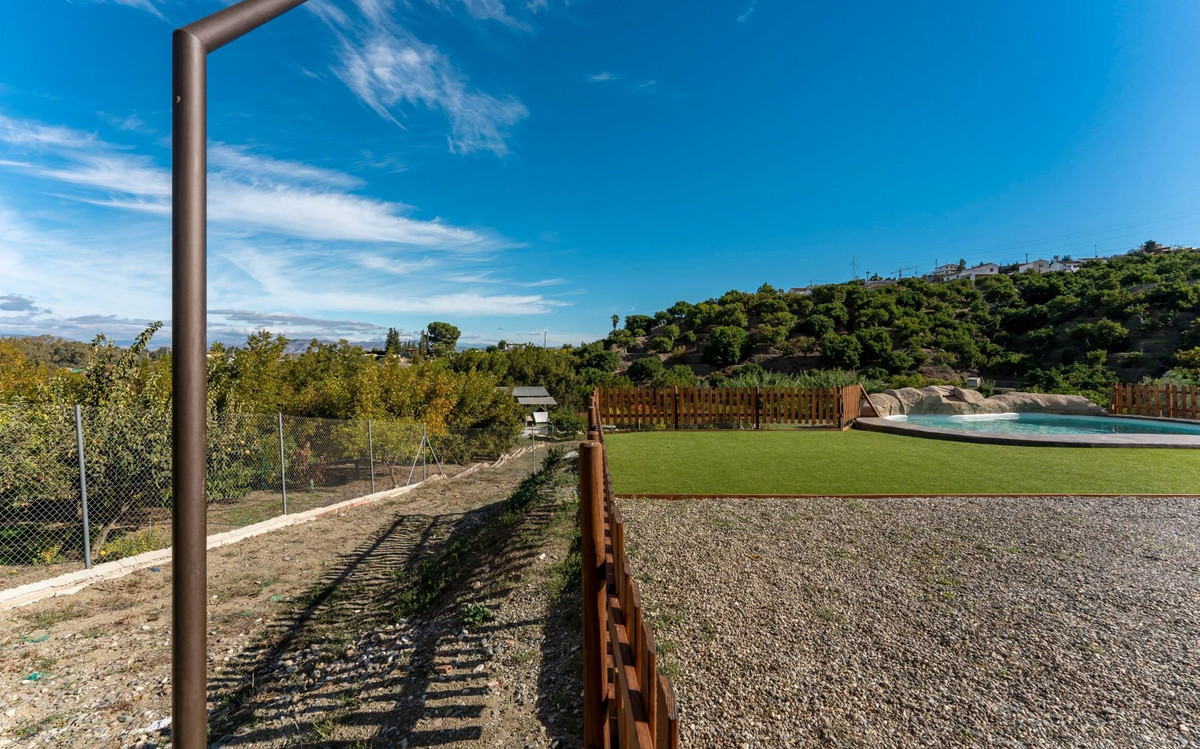 3 Bed Townhouse for sale in Coín Costa Del Sol, Málaga, Spain