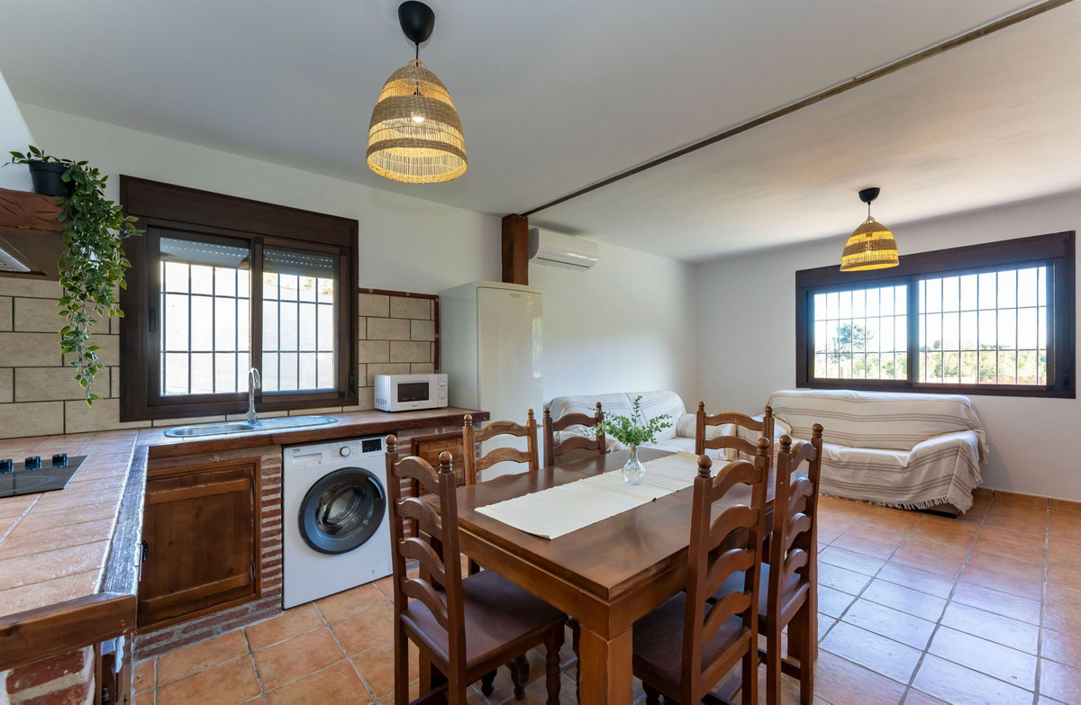3 Bed Townhouse for sale in Coín Costa Del Sol, Málaga, Spain