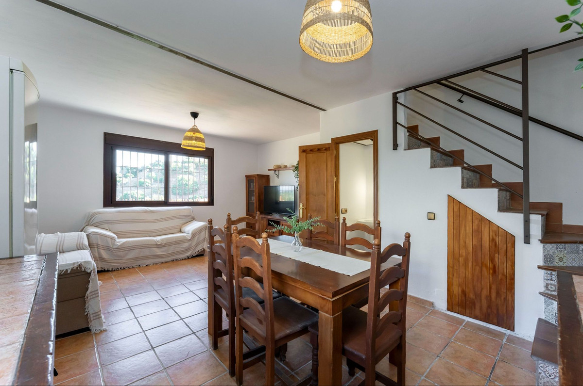 3 Bed Townhouse for sale in Coín Costa Del Sol, Málaga, Spain