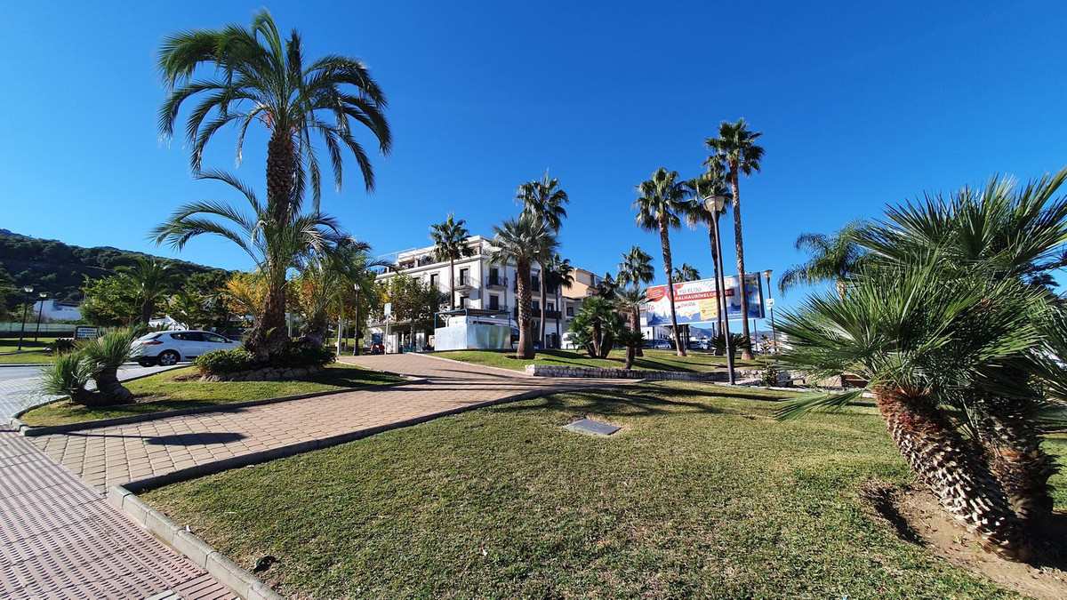 Se vende Terreno Urbano  en Costa Del Sol, Málaga, España
