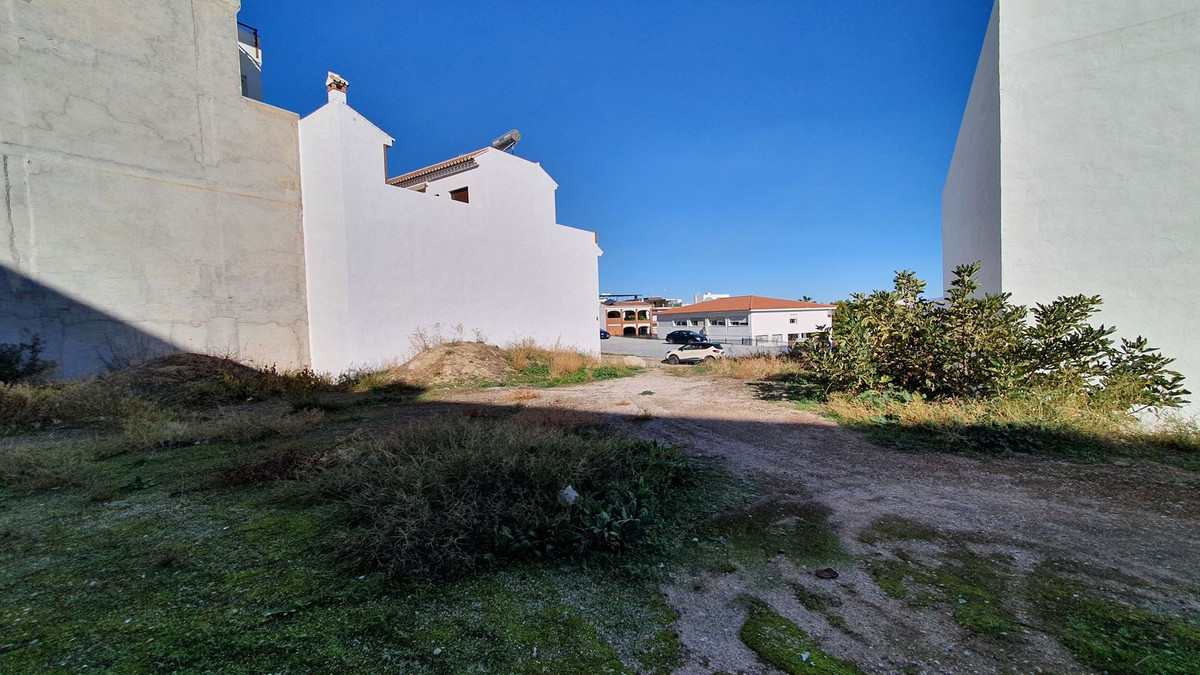 Se vende Terreno Urbano  en Costa Del Sol, Málaga, España