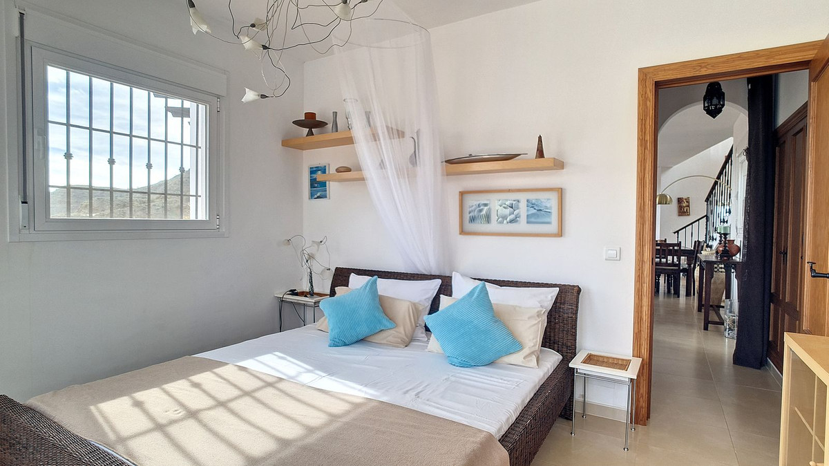 3 Bed Townhouse for sale in Arenas Costa Del Sol East, Málaga, Spain