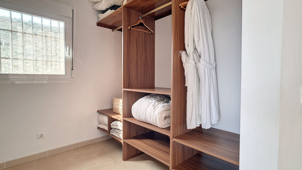 3 Bed Townhouse for sale in Arenas Costa Del Sol East, Málaga, Spain