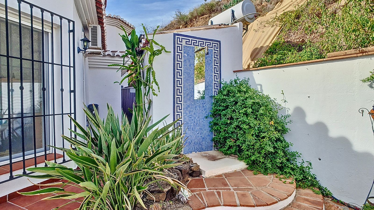 3 Bed Townhouse for sale in Arenas Costa Del Sol East, Málaga, Spain