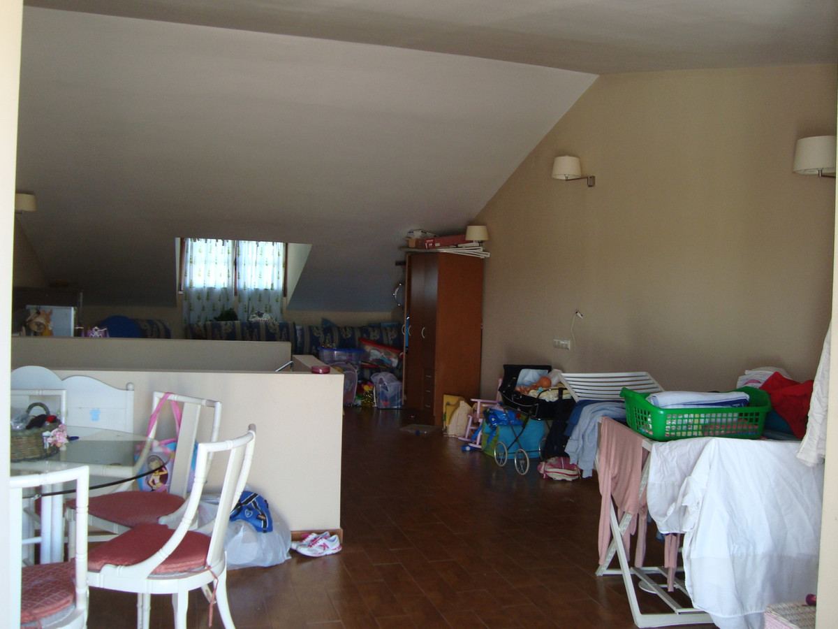 Se vende Pareada de 3 dormitorios en Costa Del Sol, Cadiz, España