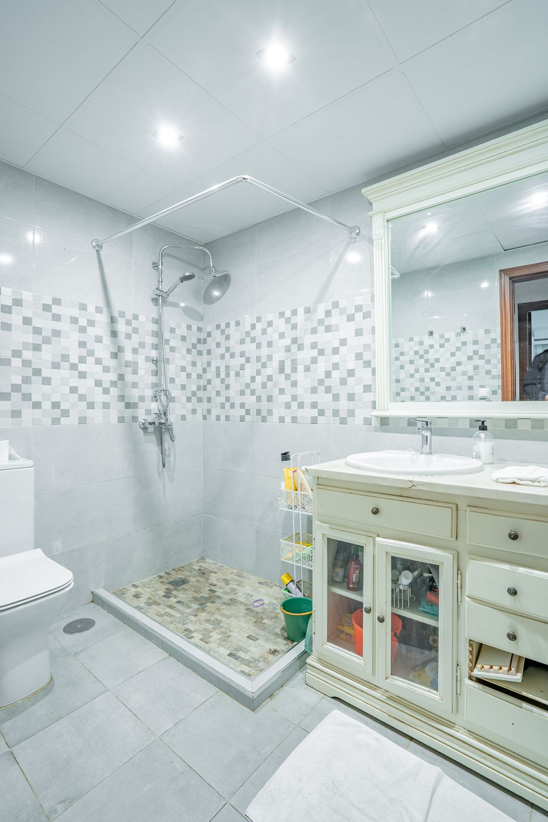 Se vende Villa - Chalet de 6 dormitorios en Costa Del Sol, Málaga, España