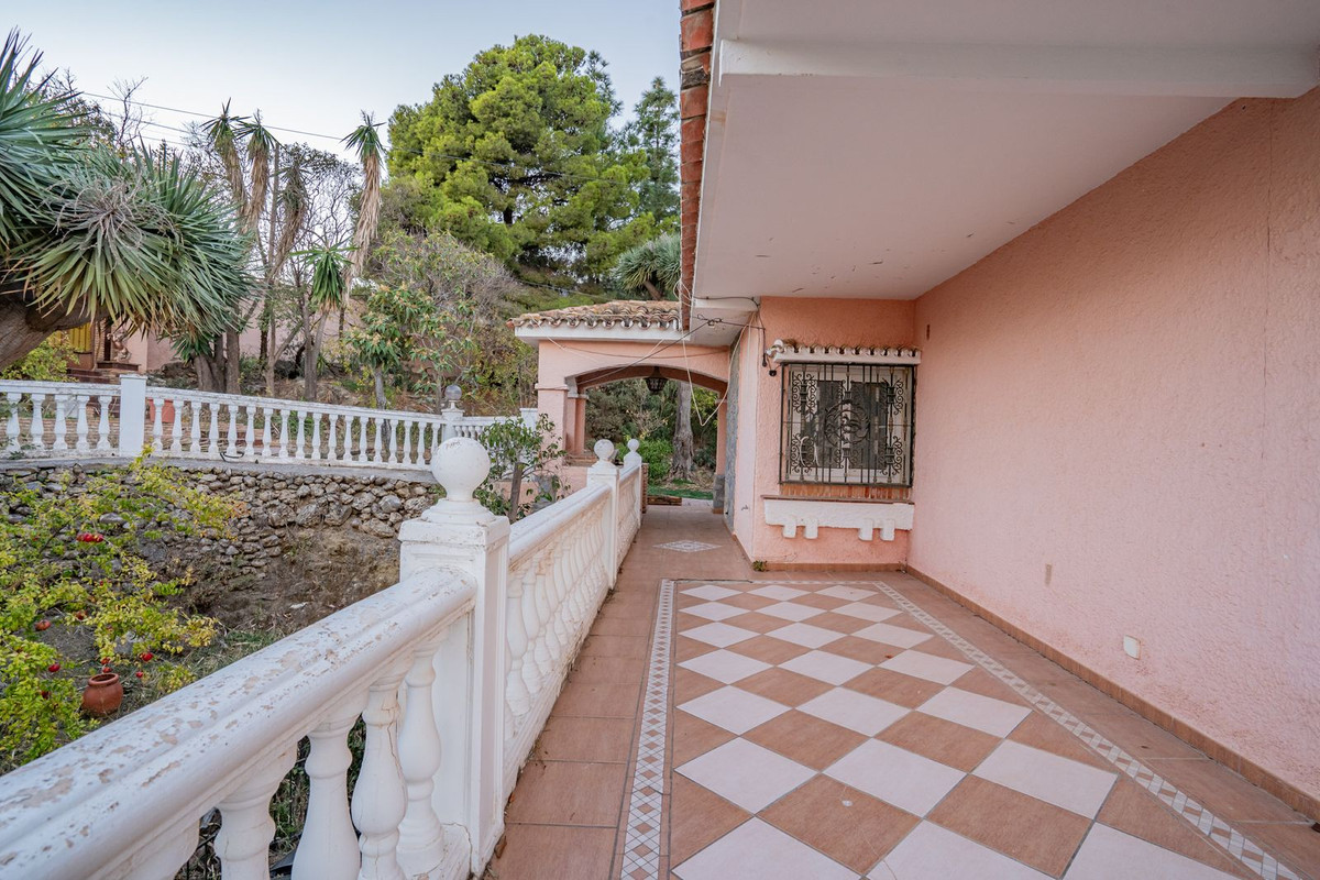 Se vende Villa - Chalet de 6 dormitorios en Costa Del Sol, Málaga, España